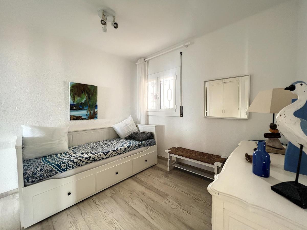 Alexandra 1 Era Linea De Mar, Fantastico Piso Tota Daire Roses Dış mekan fotoğraf